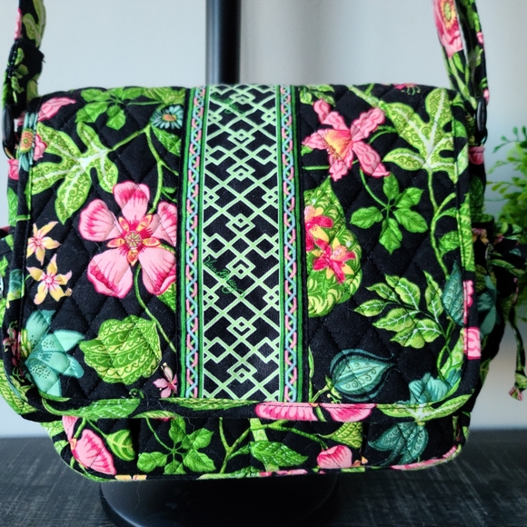 Vera Bradley Gorgeous Floral Quilted Shoulder Crossbody Bag - Picture 2 of 8